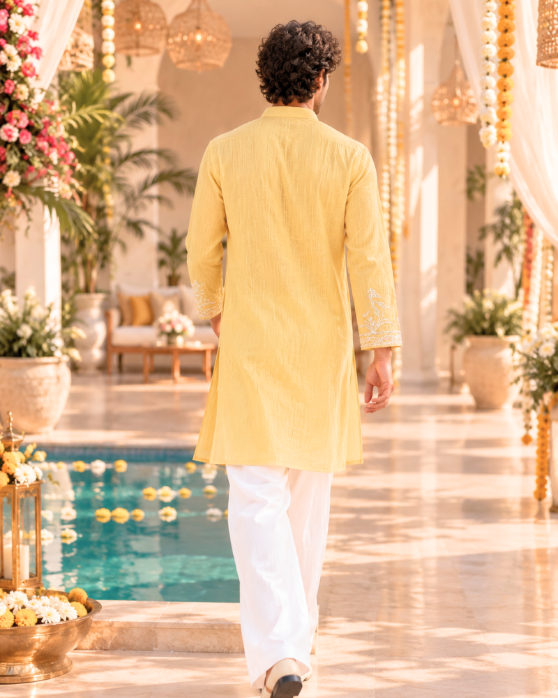 Shray Peela Kurta